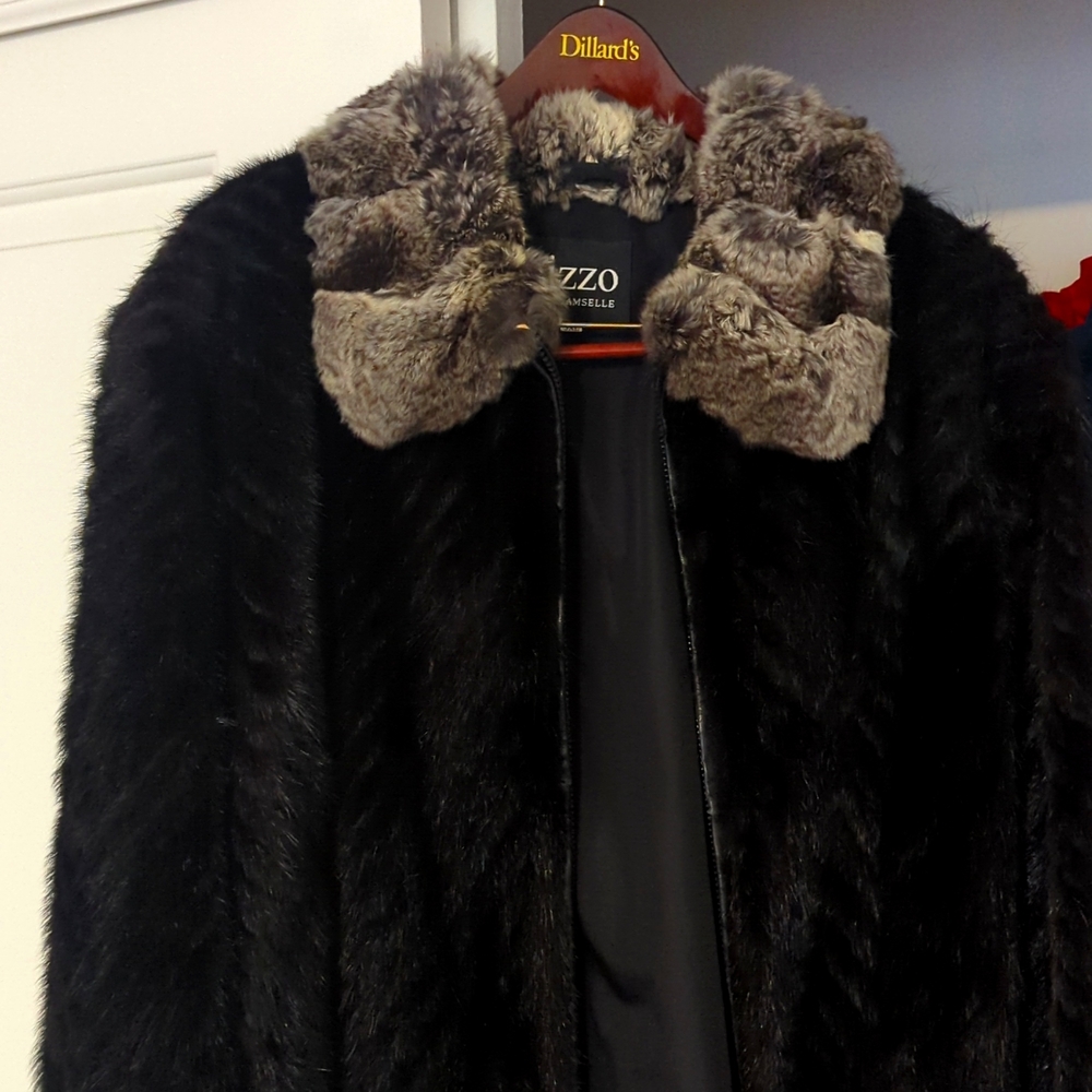Men's eizzo by Damselle Mink jacket size 3X Black/ grey chinchilla colar